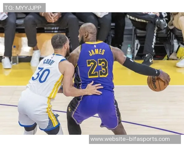 希尔德砍下24分8助攻库里因伤退场勇士战胜森林狼总比分领先